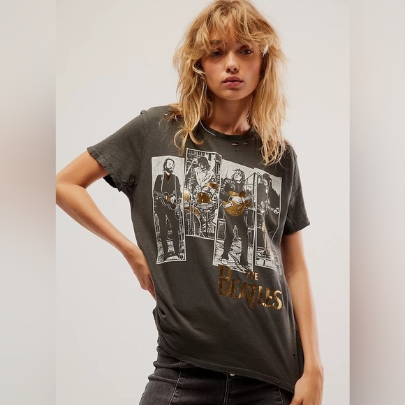 NWT Junk Food Beatles Rooftop Tee - Picture 1 of 4
